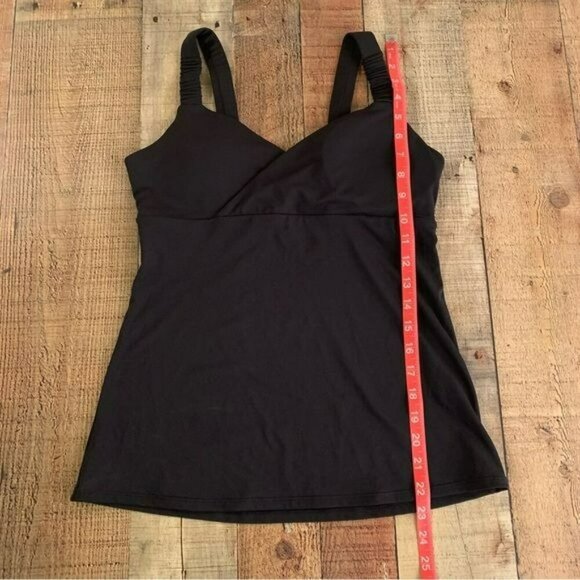Fabletics Womens Size S Black Straps Pullover Padded Built In Bra Athletic Top - Picture 7 of 7